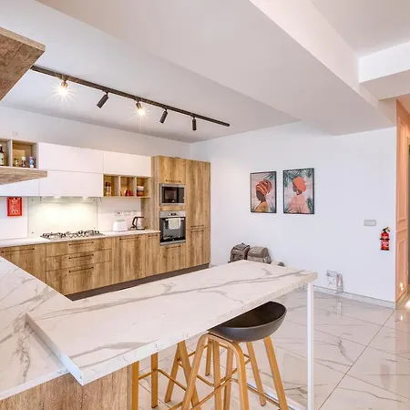 Cozy Gozo Home With Private Hot Tub & Bbq Appartamento *