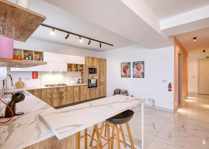 2br Gozo Escape With Private Tub & Backyard By 360 Estates Apartment *