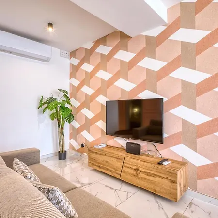 2br Gozo Escape With Private Tub & Backyard By 360 Estates Apartment Ta' Abram