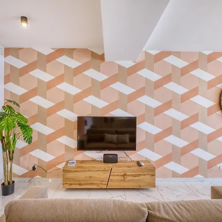 2br Gozo Escape With Private Tub & Backyard By 360 Estates Ta' Abram