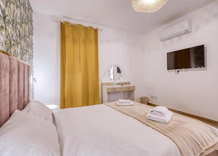 2br Gozo Escape With Private Tub & Backyard By 360 Estates