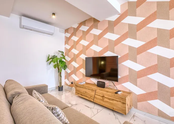 2br Gozo Escape With Private Tub & Backyard By 360 Estates Apartamento Ta' Abram